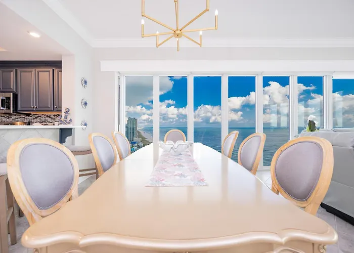 Phoenix Gulf Towers 2208 Apartment