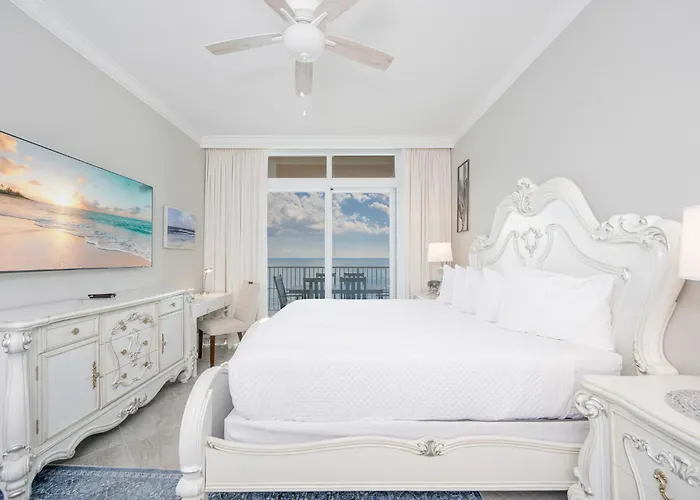 Phoenix Gulf Towers 2208 Apartment